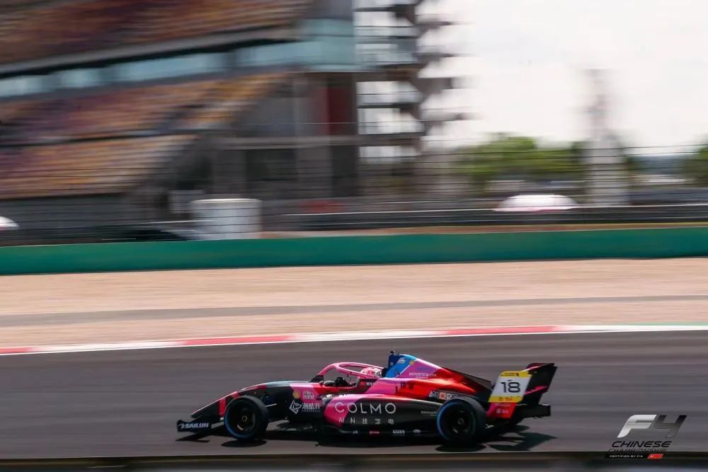 Shi Wei's Galeriya/Mga Larawan/Mga Imahe