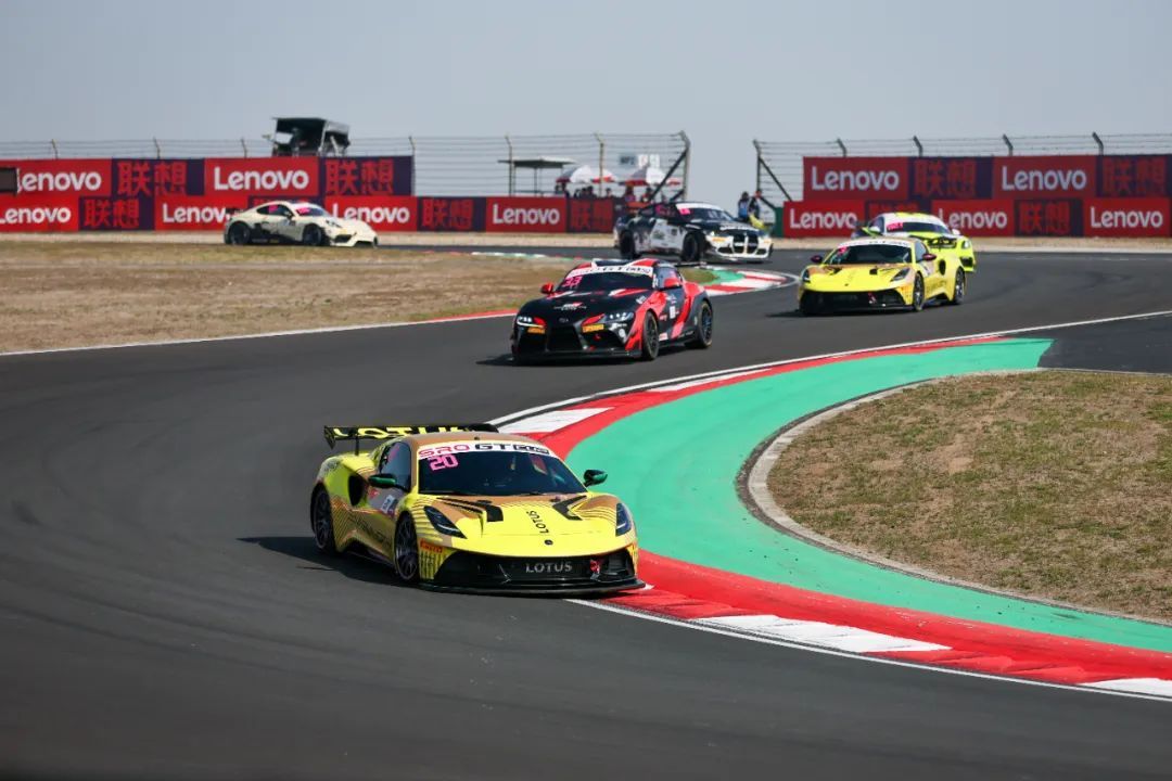 SRO GT盃 | 鏖戰上賽 Pegasus Racing三位車手皆登上頒獎台！