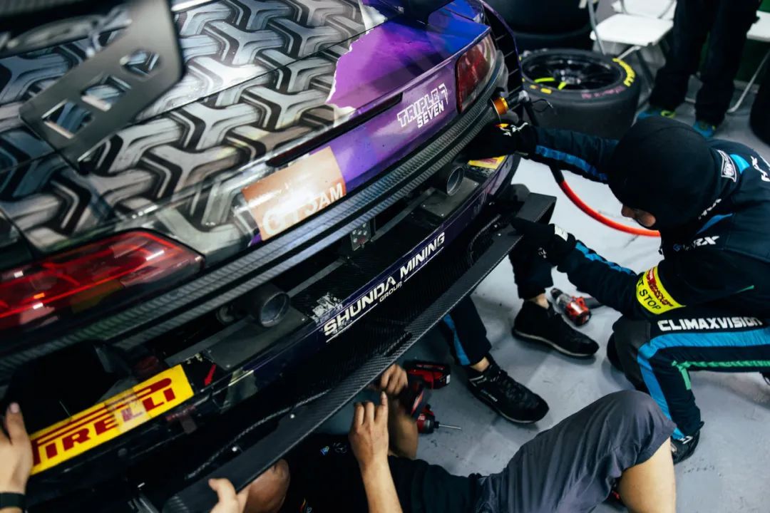 雪邦12小时 | Team 777与极点赛车携手完成2025耐力首赛