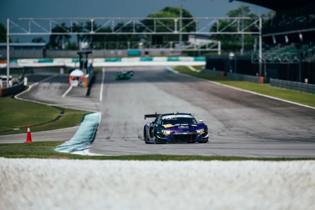 雪邦12小时 | Team 777与极点赛车携手完成2025耐力首赛