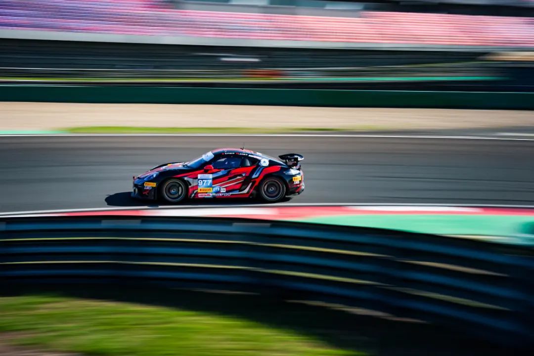Bitva má začít. China GT Shanghai Opening Race dokončil tréninkové přípravy (včetně živého odkazu)