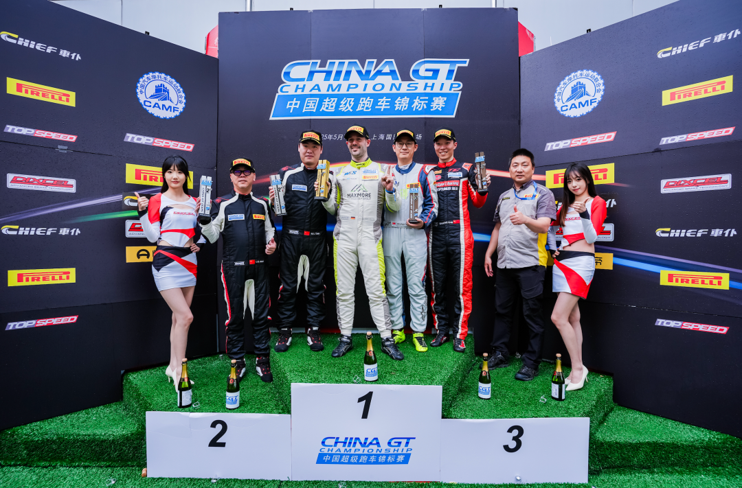 Druhý závod China GT Shanghai 2025 skončil vášnivě