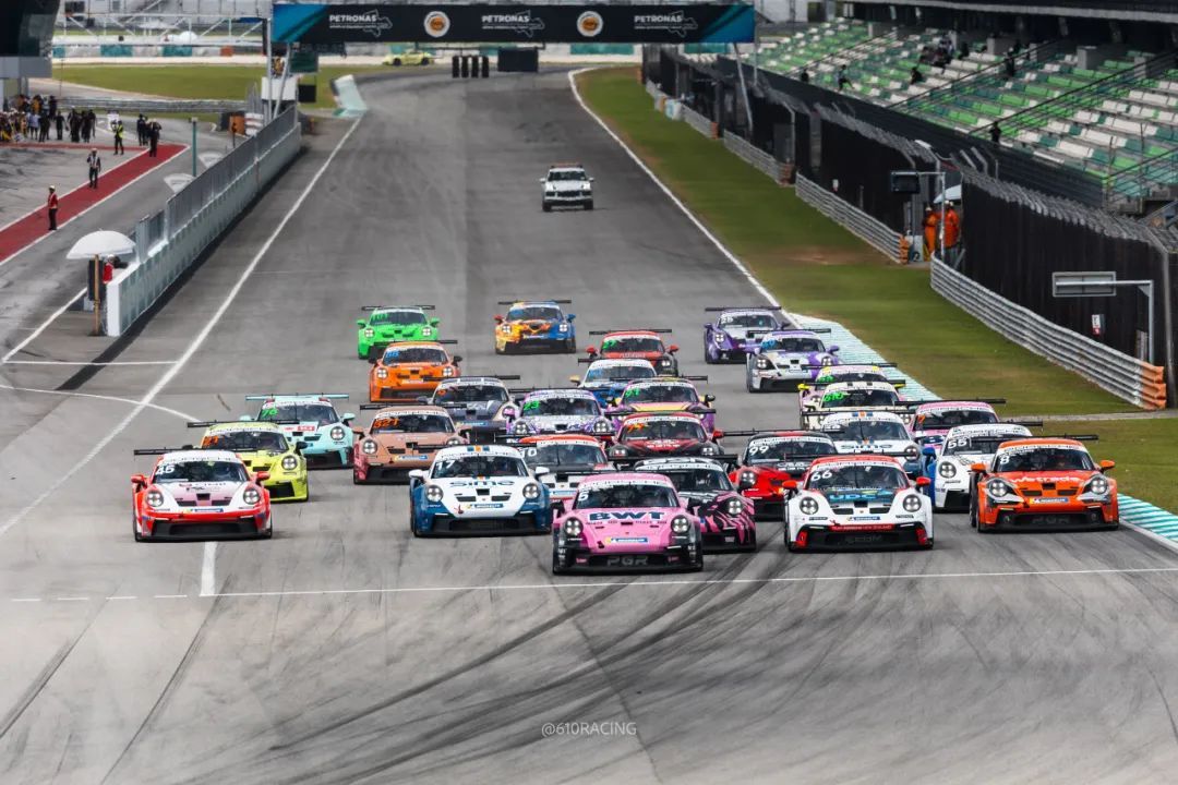 Tým PCCA 610 Racing Sepang v roce 2025 získal několik umístění na stupních vítězů