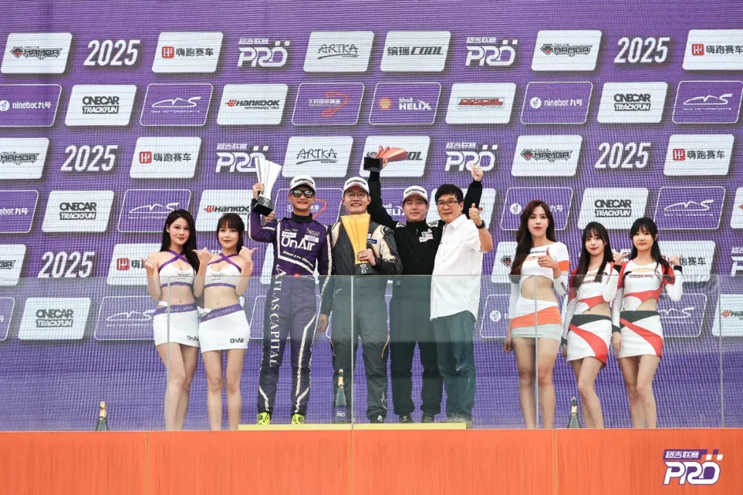 326 Racing Racing won many podiums at CEC Chengdu Station
