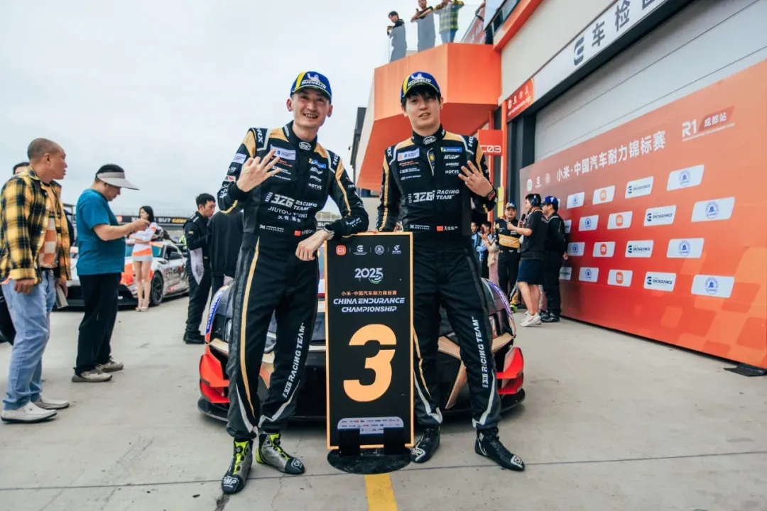 326 Racing Racing won many podiums at CEC Chengdu Station