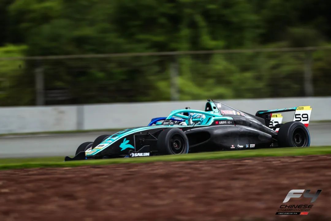 Sezóna mistrovství Číny F4 2025 týmu Pointer Racing se zlepšuje