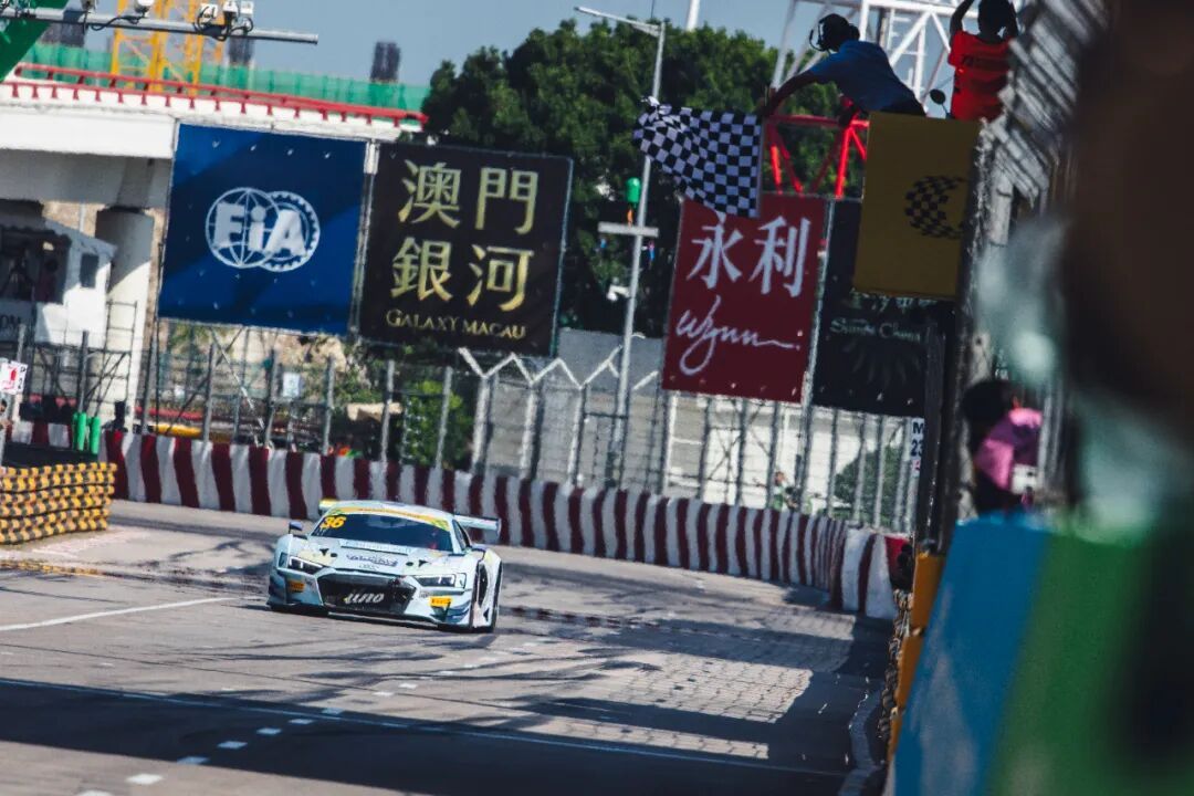 Tým Uno Racing dokončil Světový pohár FIA GT 2025