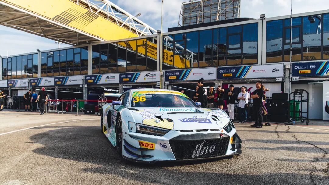 Tým Uno Racing je plně připraven na Světový pohár FIA GT.